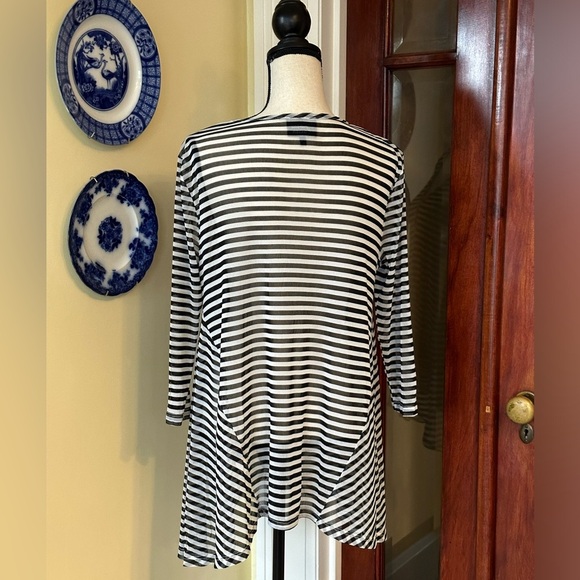 Lynn Ritchie Silver | Black & White Striped Sheer Tunic Top with Pockets - Picture 3 of 8